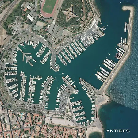 Studio * Antibes